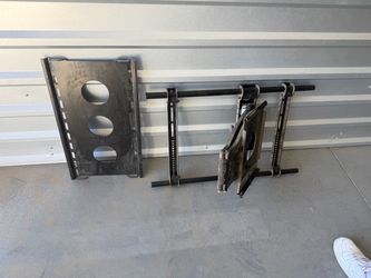 Full Motion TV Wall Mount Bracket
