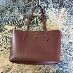 Coach Leather Burgundy Tote Bag