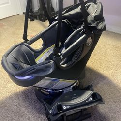 Orbit Baby G5 rotating infant car seat & Base