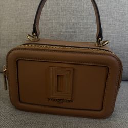 Karl Lagerfeld Paris 