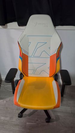 Overwatch Tracer Secret Lab Gaming Chair