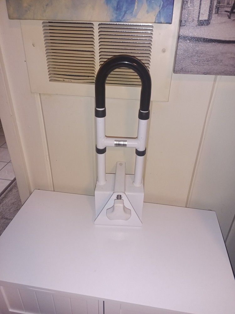 Shower Chair Extra Large And Handle To Get Out Of Bathtub