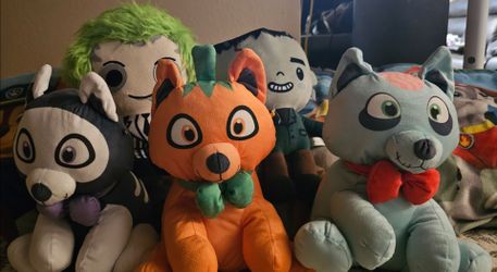 Halloween stuffed toys