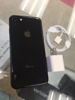 Apple iphone 8 64gb unlocked sold with warranty