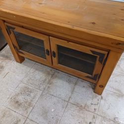 Great Condition TV Stand