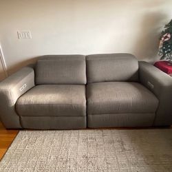 Palisades Collection Gray Reclining Sofa