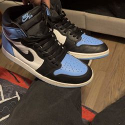 Jordan 1 UNC 