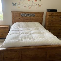 Queen Bedroom Set With Mattress 