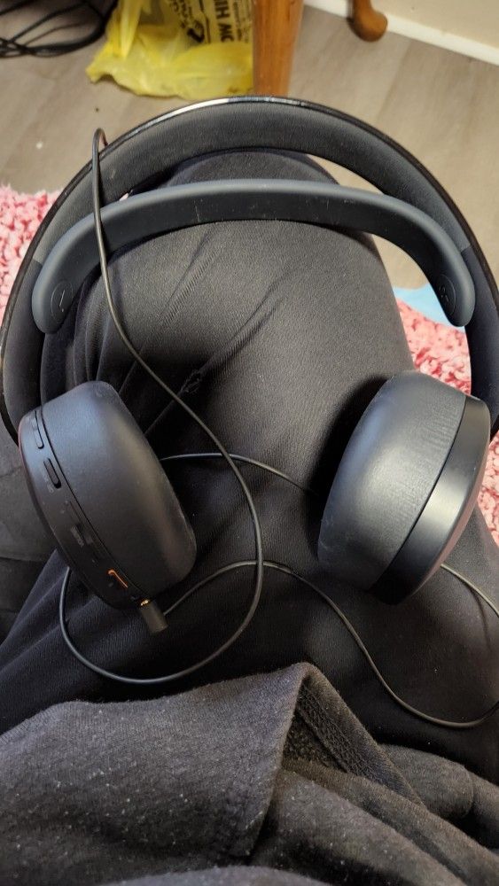 Ps4 Headset Isn't Compatible With Ps5 Dual Sense, Used Once Like Brand New