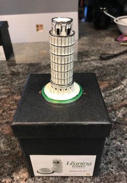 Art Form Trinket (Leaning Tower Of Pisa’s)