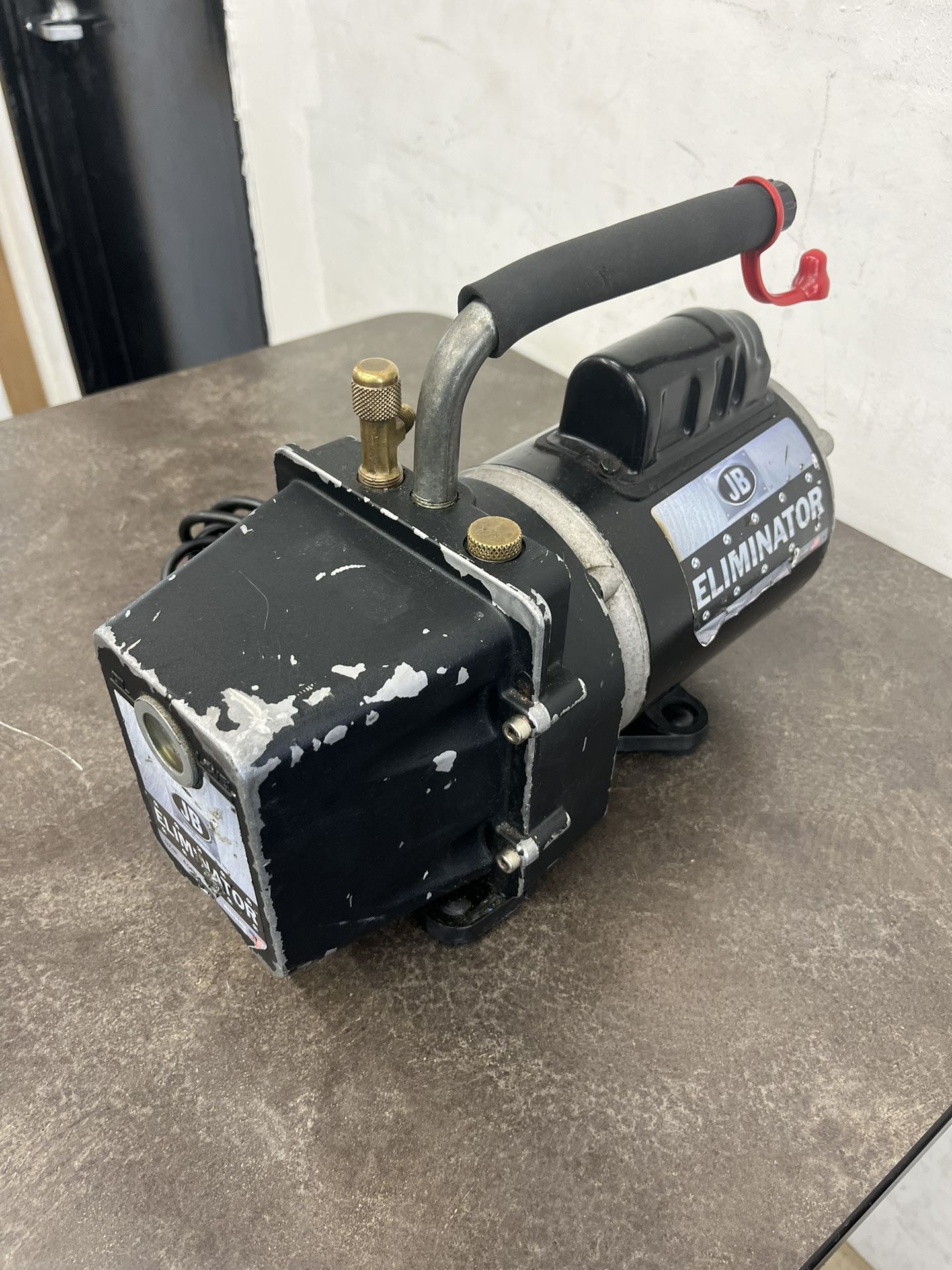 JB Eliminator DV-4E Vacuum Pump