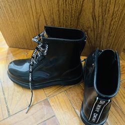 BRAND NEW ‼️ DKNY Rain boots 