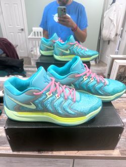Kevin Durant  Nike KD17 JJ
