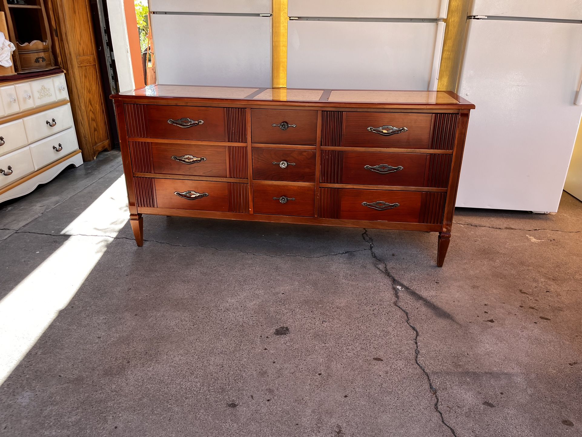 Vintage Dresser‼️‼️‼️