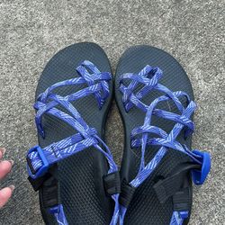 Womens chacos Size 9-10