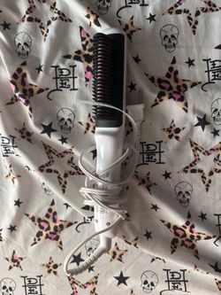 hair straightener/ hot comb