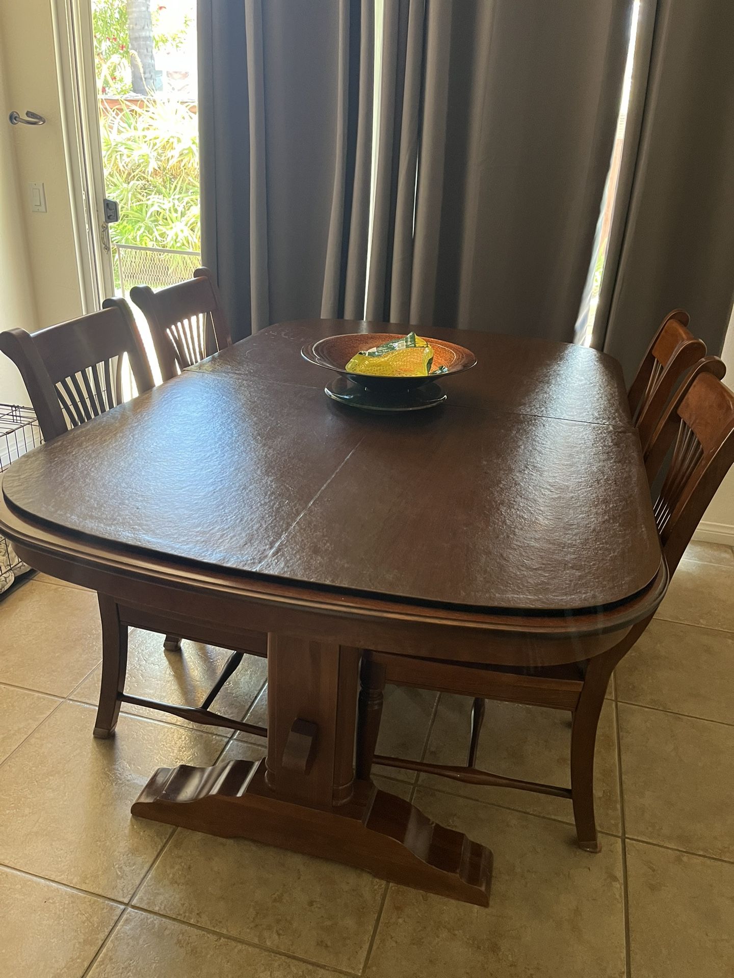 Kitchen table - Mahogany