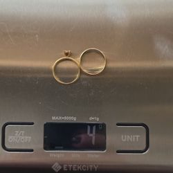 Gold (18k) Solitary Diamond & Gold (14k) Ring 