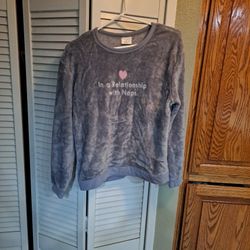 Love Tribe “In a Relationship With Naps” Cuddly Crewneck Pullover Size M