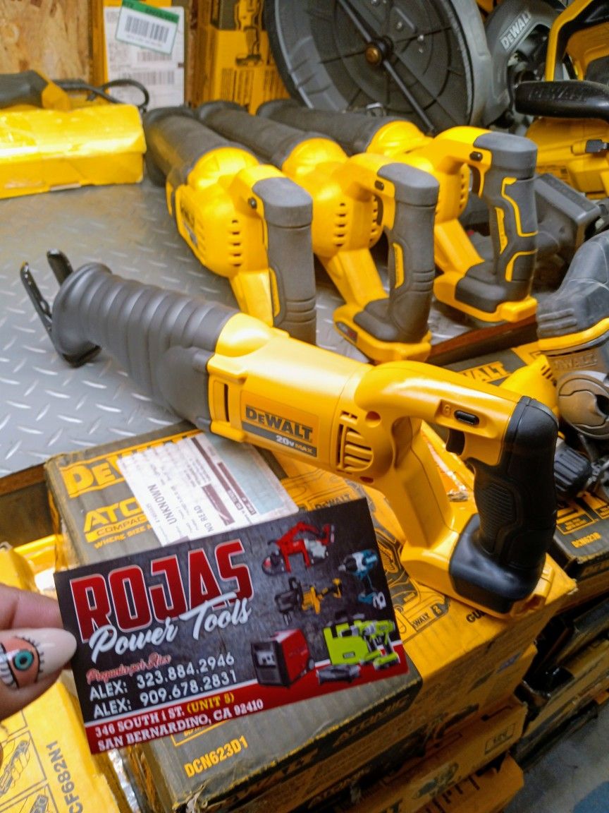 DeWalt 20V Max Variable Speed Reciprocating Saw. Tool-Only