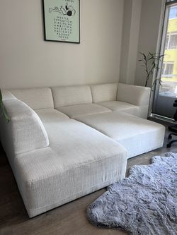 5 Pieces Sectional - Like New & Excellent Condition