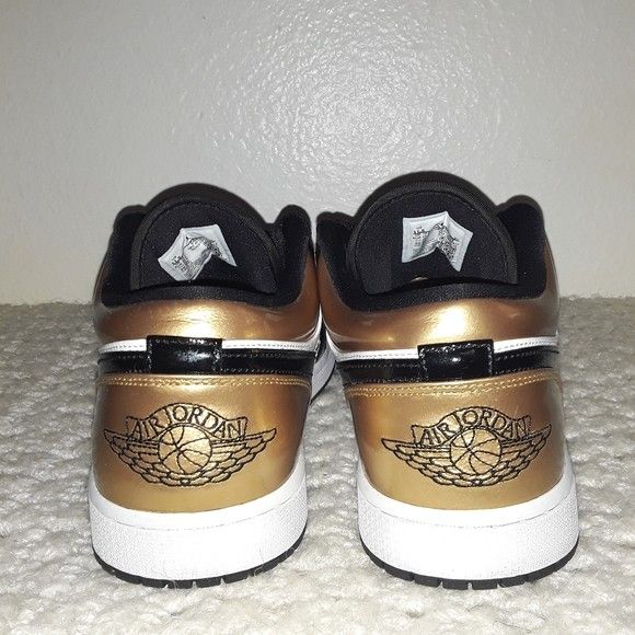 Air Jordan 1 Low 'Gold Toe' Size 11.5