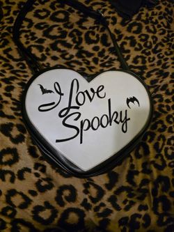 SPOOKY PURSE