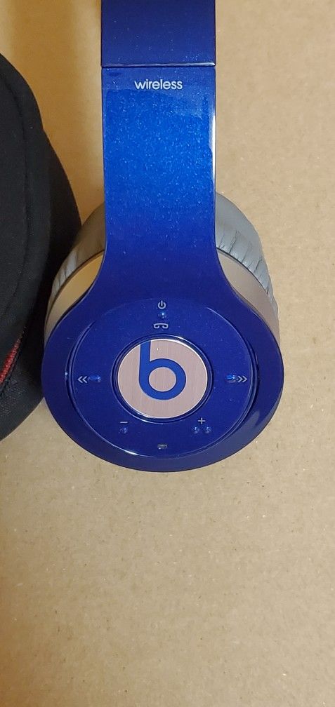 Beats Wireless Headphones Like New