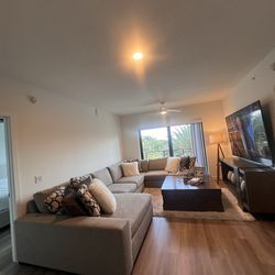 Modern Luxury Bernhardt Sectional Sofa combo!