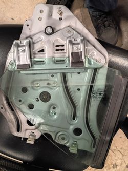 2020 Camaro convertible driver side back window and regulator