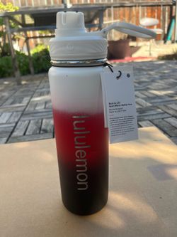 lululemon Back to Life Sport Water Bottle 24oz - White Red Black Ombre - New With Tags (3 available)