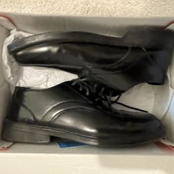 Deere Stags black shoes - size 7 Boy/teen