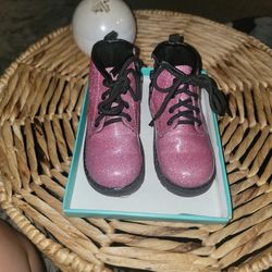 Lucky Top | Pink Patent Kisa Combat Boot - Girls

