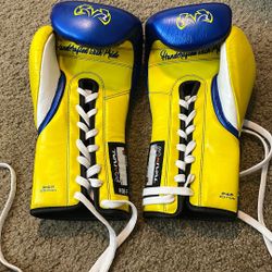Rival 16 Oz Guerrero Gloves 