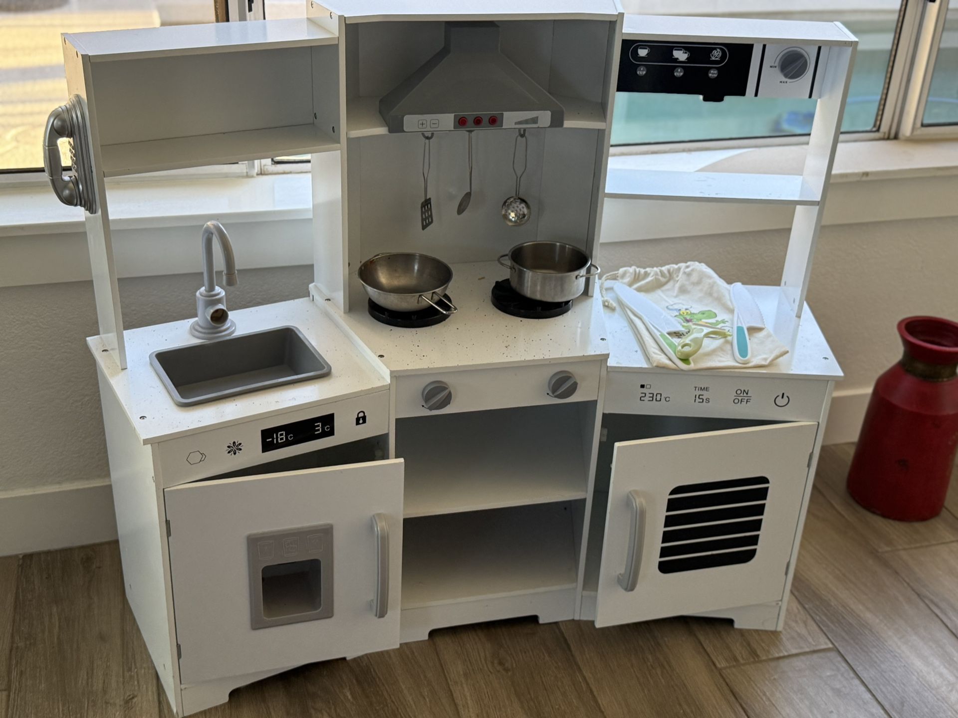 Toddler kitchen 
