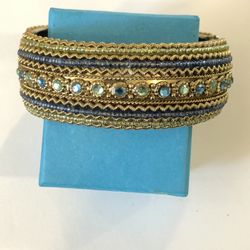 Lovely Ornate Vintage Clamper Bangle Bracelet