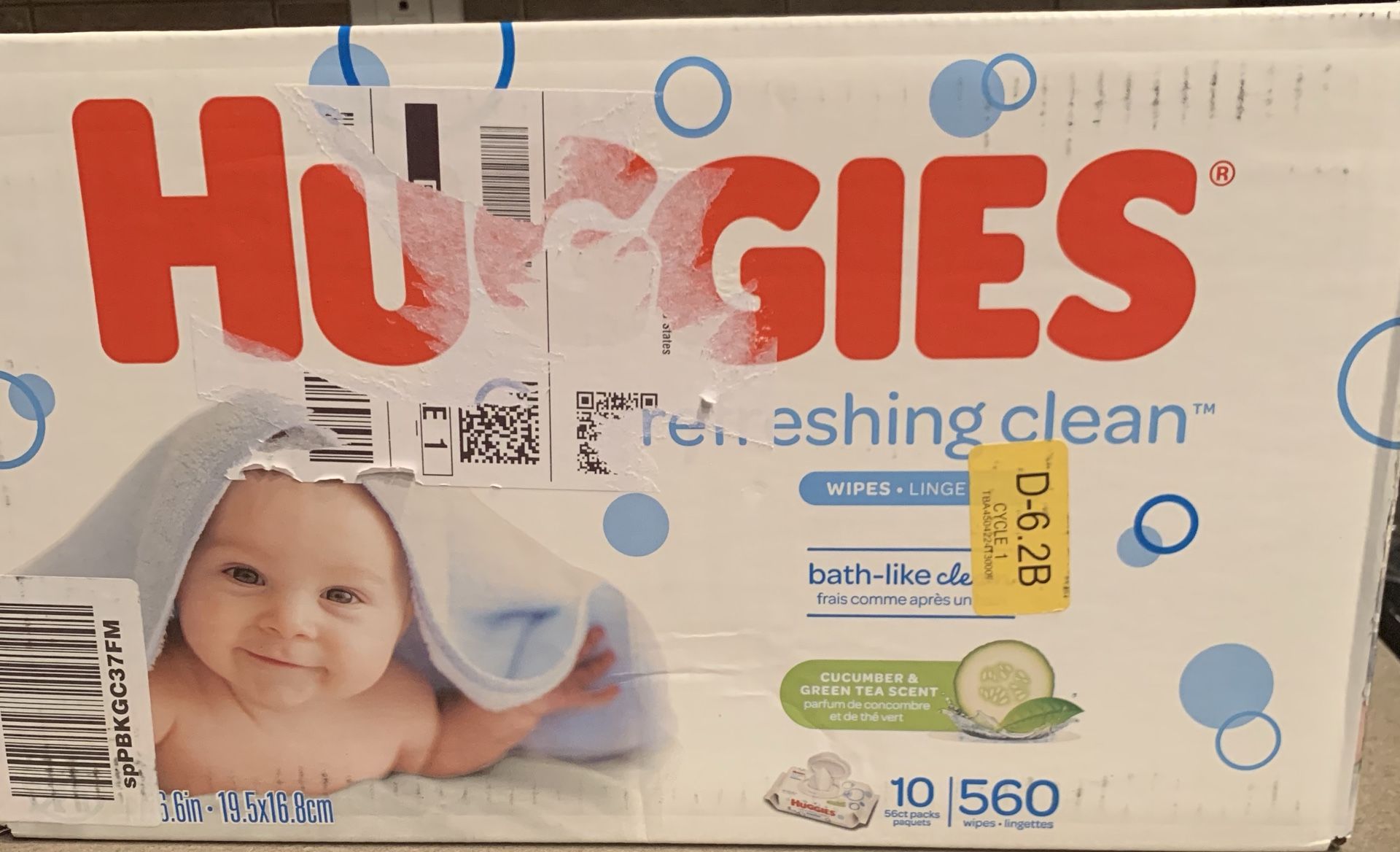 Brand new BOX huggies wipes /never used never opened