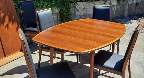 various VINTAGE Mid Century Modern DINING SETS, DINING TABLES, DINING CHAIRS, American and Danish made, TEAK and WALNUT woods and More