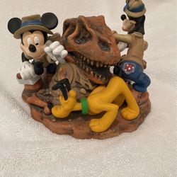 Table Clock Disney Animal Kingdom Big Dig In The Bone Yard Never Used