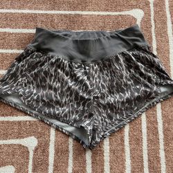 Z by Zella Leopard swirl Print Shorts size M
