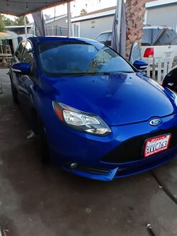Ford focus ST estándar 2013 177mil millas