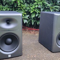 Jbl lsr 2300 series ( lsr 2328) studio powered monitors.  Pick up only
