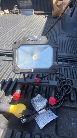 Husky task light
