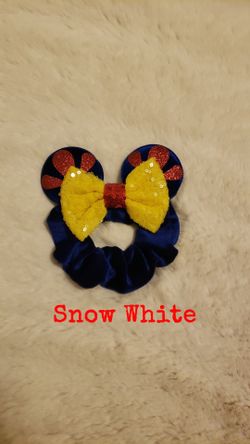 Disney Mickey Mouse ears snow white scrunchie