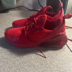 Nike 270