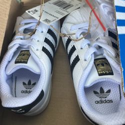 Adidas Superstar