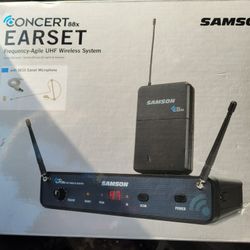 Concert Earset Wireless Microphone And Receiver 