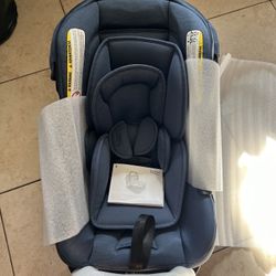 Britax Cypress Infant Car Seat, Rear Facing Car Seat with Alpine Base Ponte Arctic