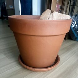 1 Foot Tall Terra Cotta Clay Ceramic Planter Pot For Sale Or Barter 