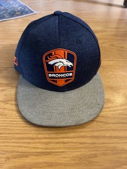 youth New Era Denver Broncos 2018 NFL Sideline Road Official Snapback Hat